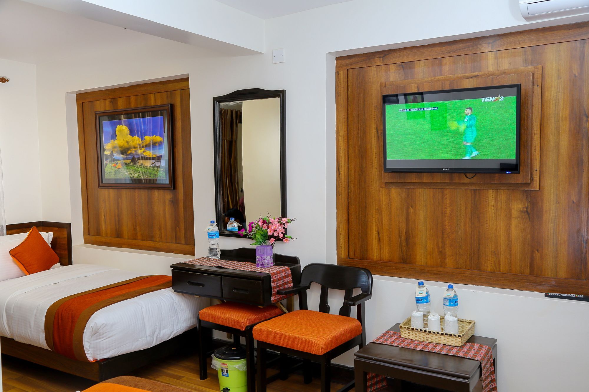 Hotel Himalayan Oasis Kathmandu Exteriör bild